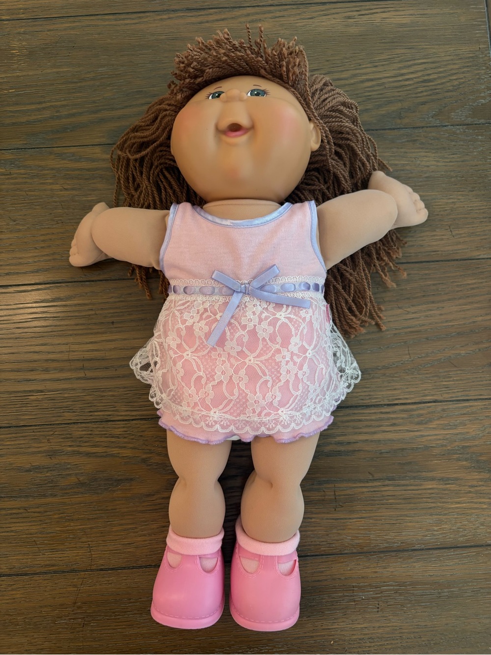 Cabbage‎ Patch PA11 Pink Lace Dress Plush Toddler Doll with Brown Yarn Hair